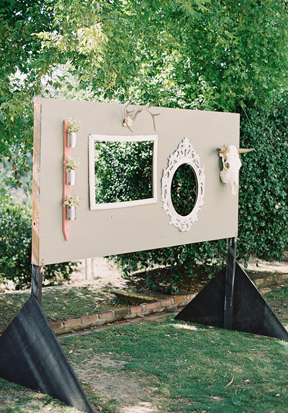Wedding-Photo-Booth-Ideas4
