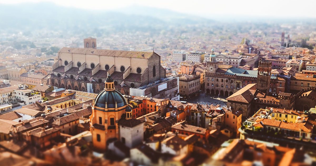 Bologna'da Gezilecek Yerler Nelerdir? Kadınım Mutluyum Moda